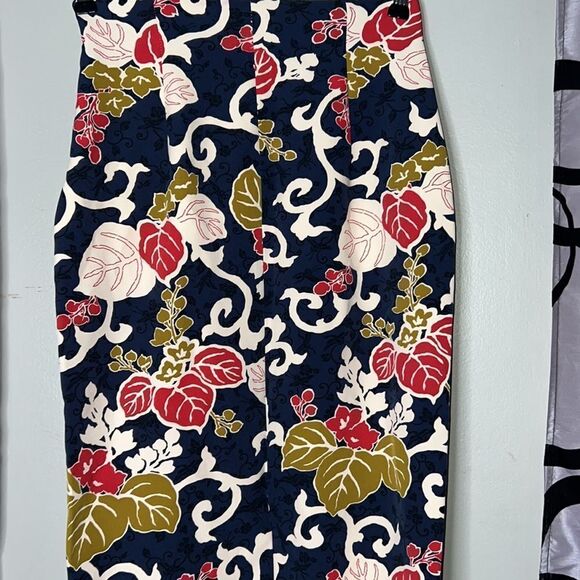 ZARA leaf vine print stretchy pencil skirt navy green cream red Sz S NWOT - Picture 8 of 10